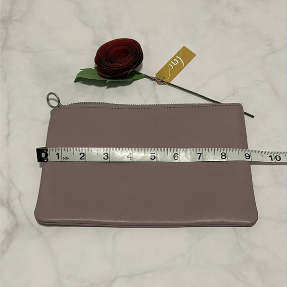 Madewell “The Pouch Clutch” - Picture 8 of 10